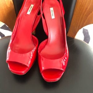 Miu Miu red patent leather sling back. Size 36.5 in very good condition